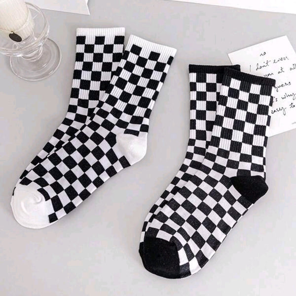 2377 Checker Board Socks