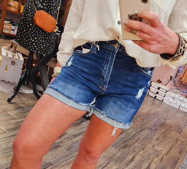 2138 ** Waiting for the Summer ** Roll Cuff Shorts